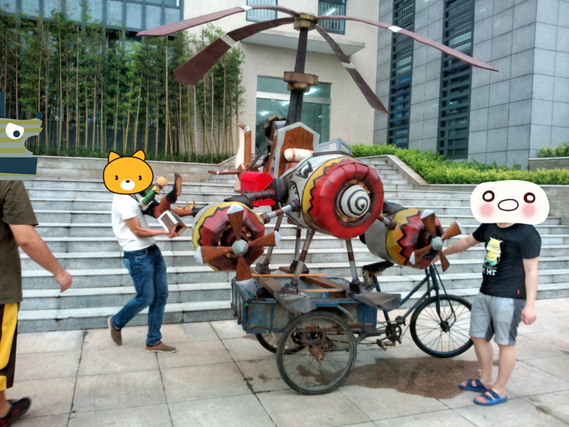 Illustration for article titled World of Warcraft Super Fan Re-creates Goblin Copter
